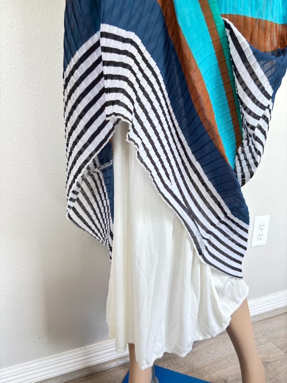 Vasna Desire Striped Halter Maxi Dress in Teal, Navy & Brown NWT - Picture 11 of 15